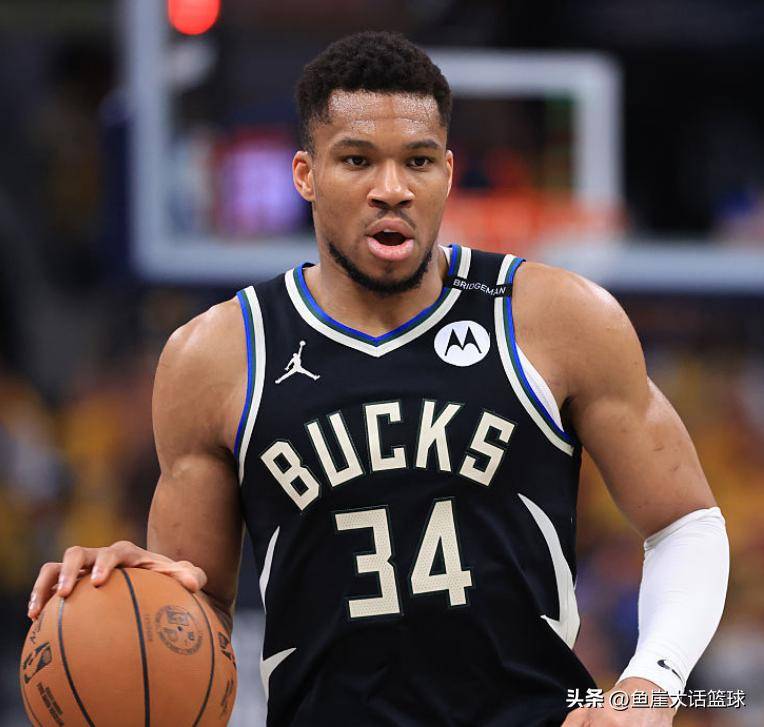 九游广东宏远赛后内部沟通科维托娃连续十二场比赛得分超过回归赛场，深圳男篮绝杀压哨瞬间刷屏的简单介绍